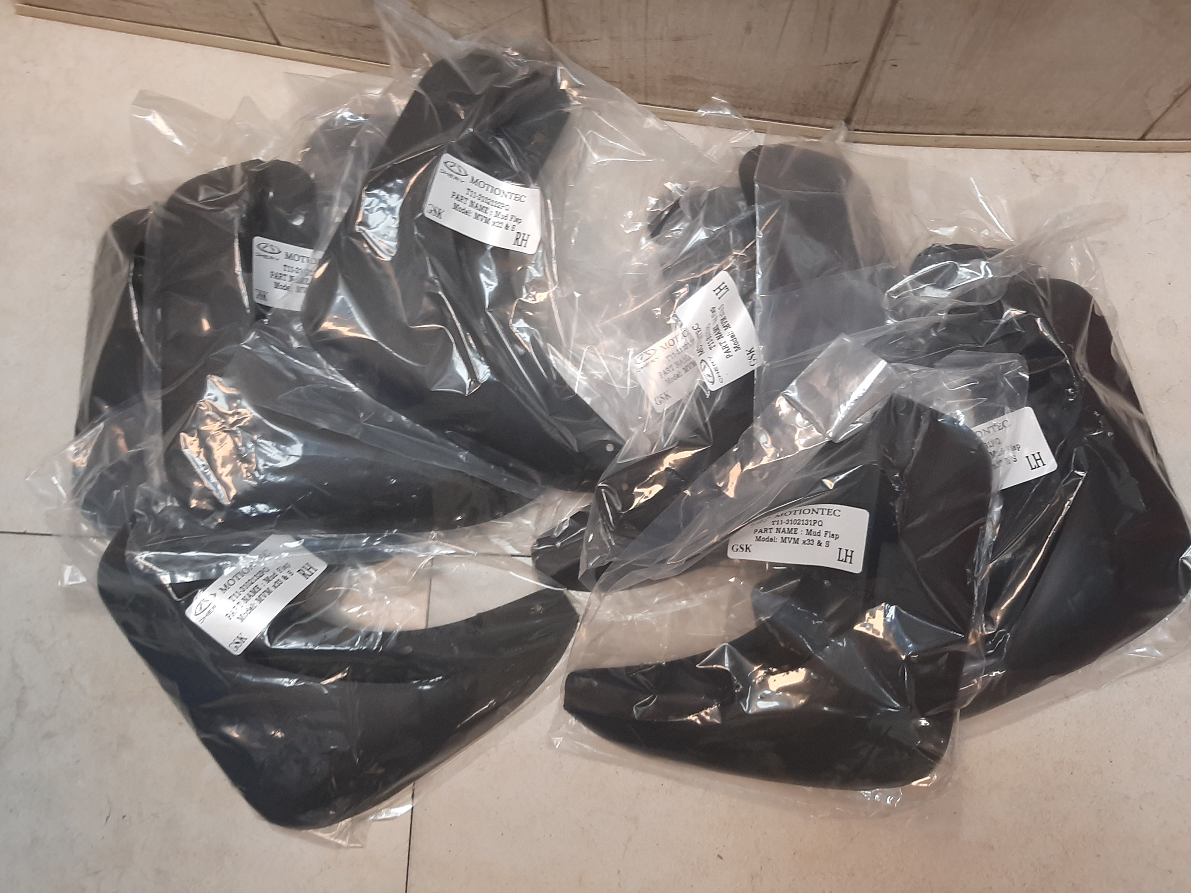 گل پخش کن عقب راست x33s وارداتی